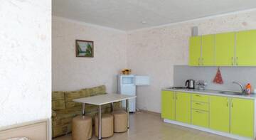 Фото номера Люкс с 2 спальнями Гостиница Azur Guest House г. Мелеуз 17
